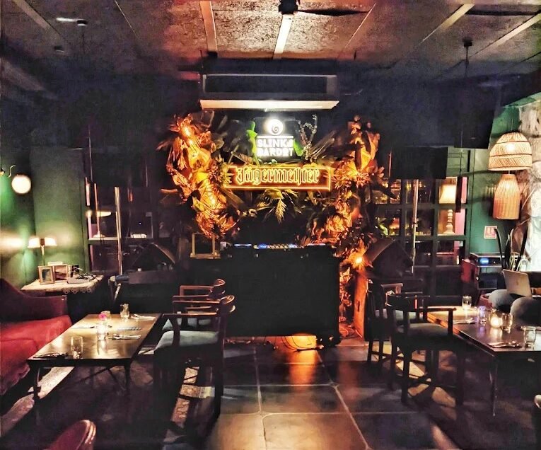 Bistro Bardot Lower Parel jobs